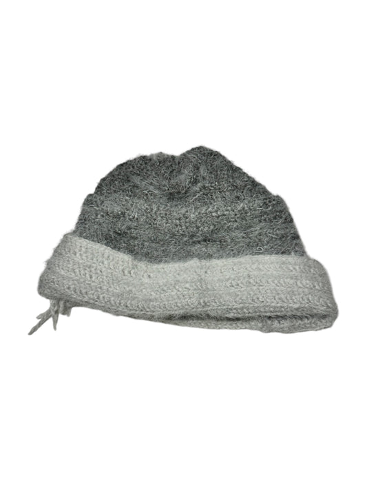 Fuzzy Gradient Beanie