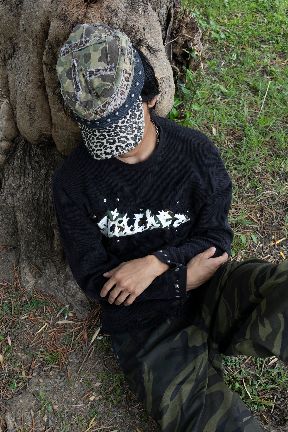 1/1 Torn & Studded Thermal