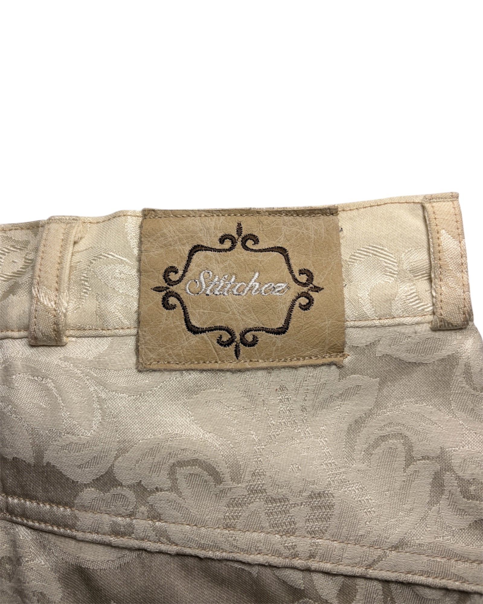 Royal Cream Shorts