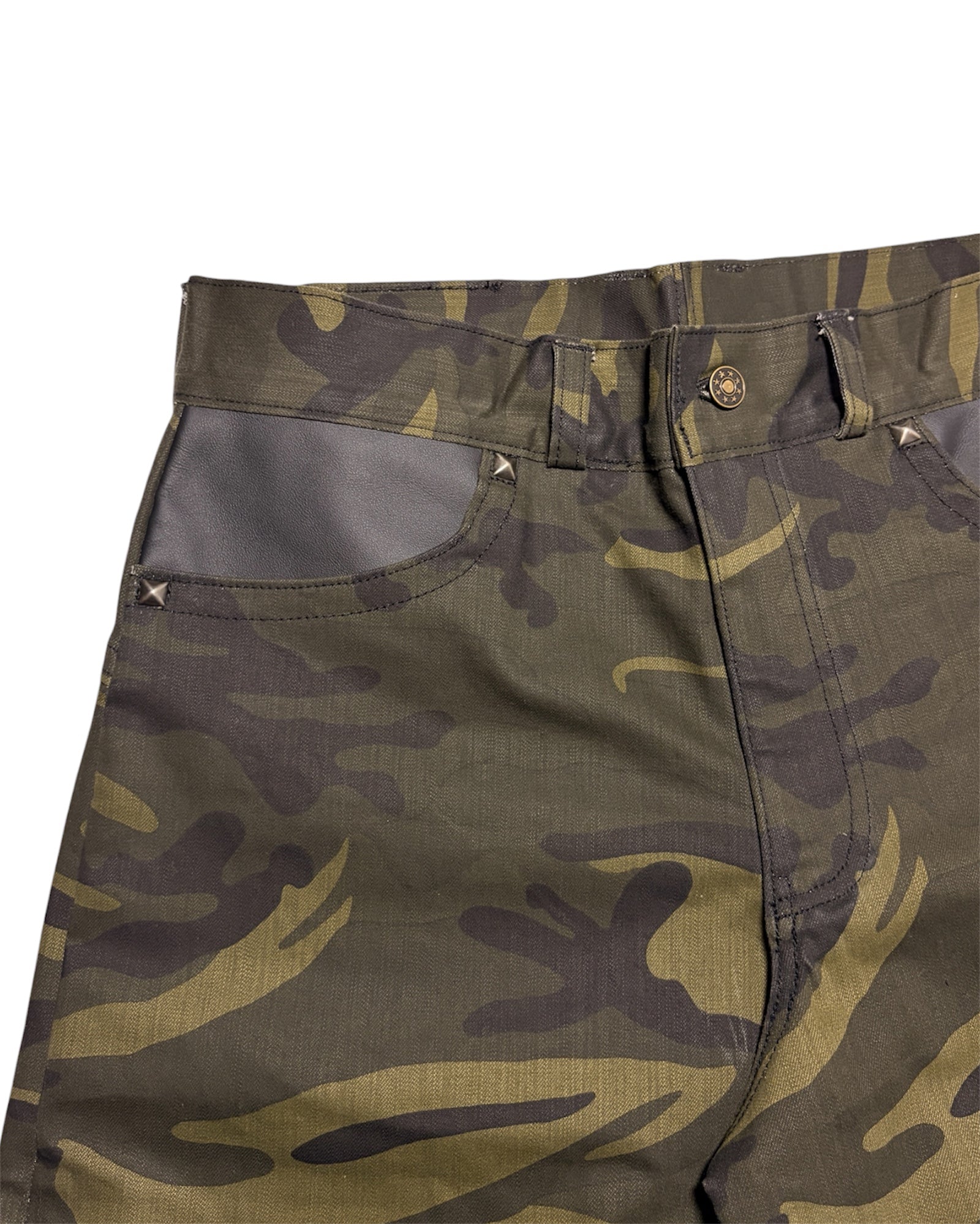 Camo Jorts