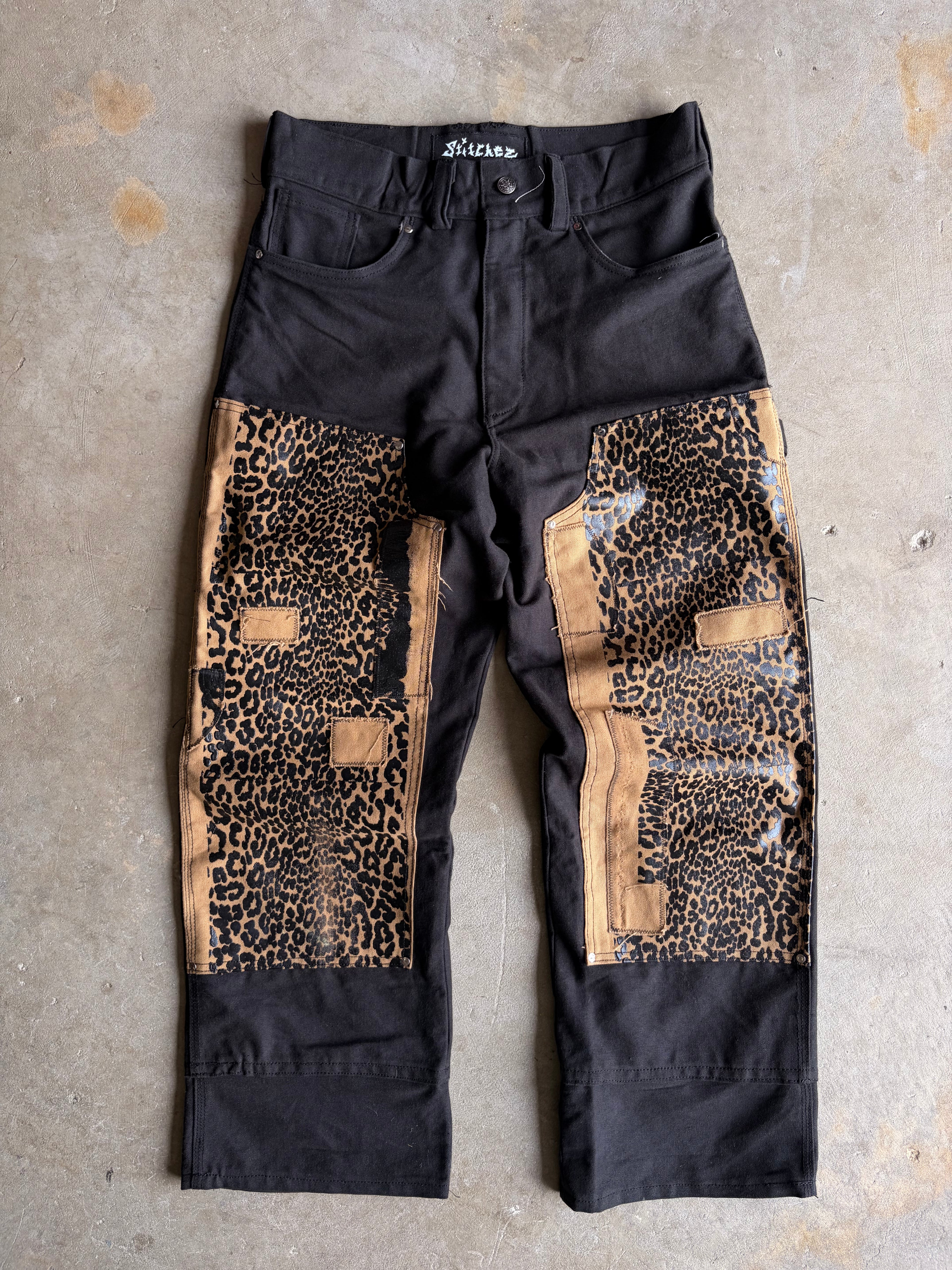 LEOPARD DOUBLE KNEES