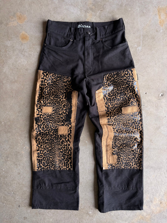 LEOPARD DOUBLE KNEES
