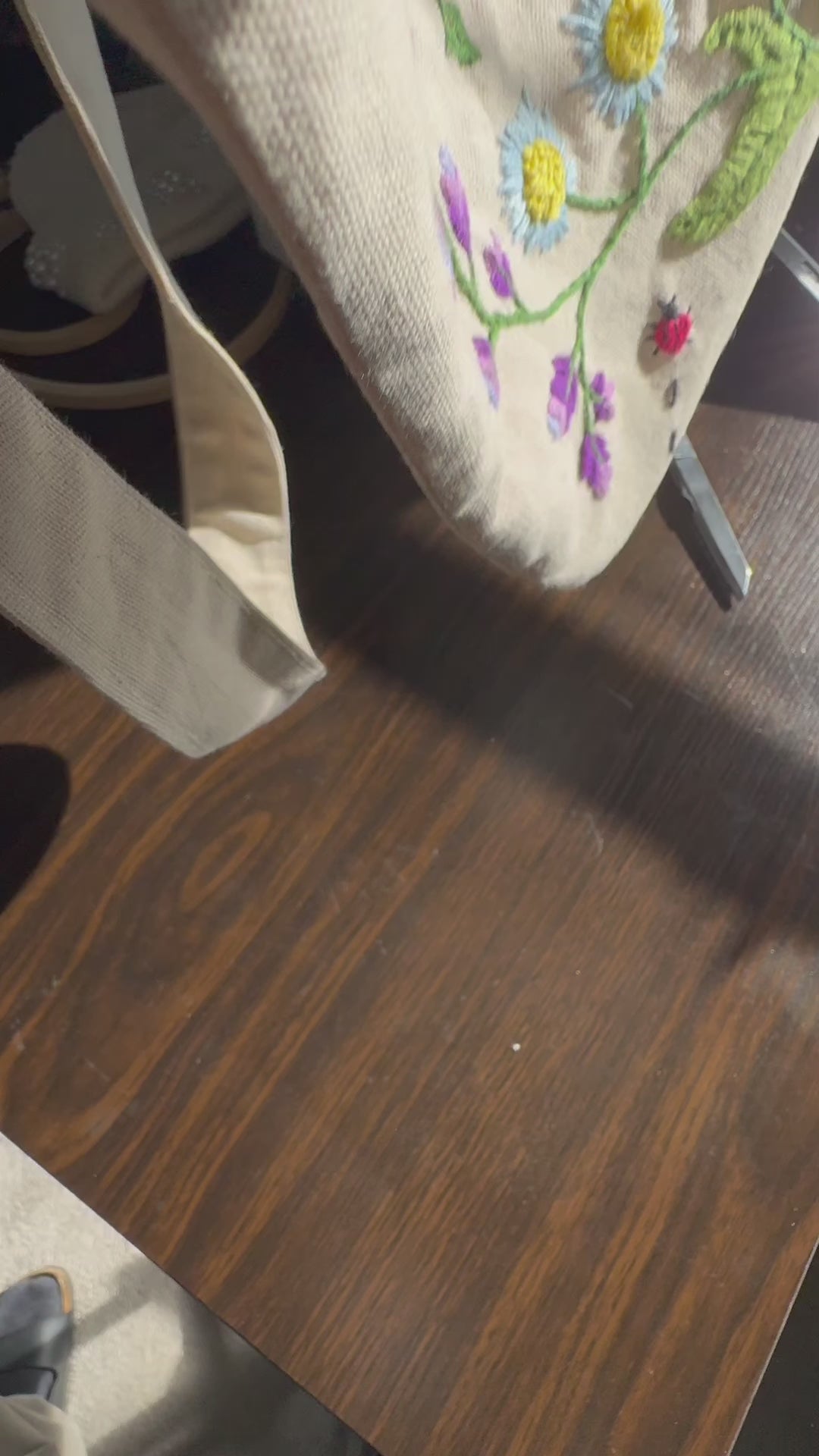 1/1 Embroidered Flower Tote